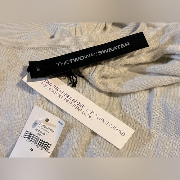 NEW WITH TAG - GAP - The Two Way Sweater size medium - Picture 7 of 8